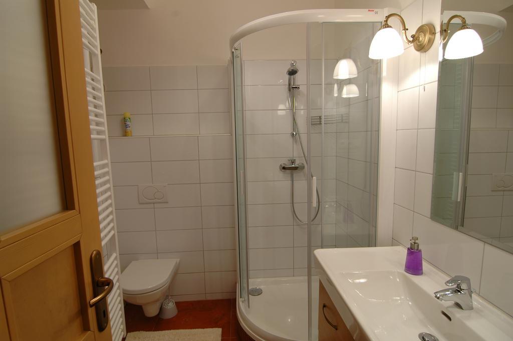 Liszt Studio Budapest Bilik gambar