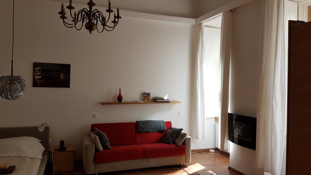 Liszt Studio Budapest Luaran gambar
